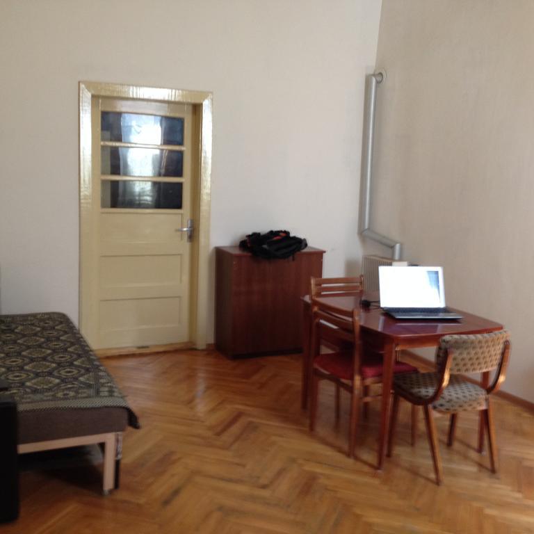 Apartment Downtown Mukatschewo Exterior foto